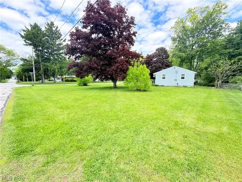 Exterior - 8803 Spring Valley Dr, Mentor, OH 44060 photo 2 of 13