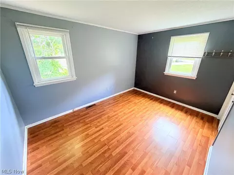 Bedroom - 8803 Spring Valley Dr, Mentor, OH 44060 photo 3 of 5