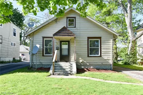 761 E Crosier St, Akron, OH 44306
