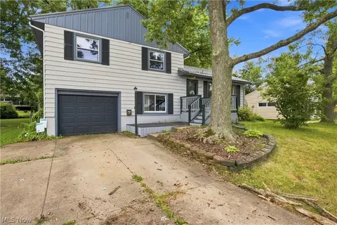3335 Bailey Rd, Cuyahoga Falls, OH 44221