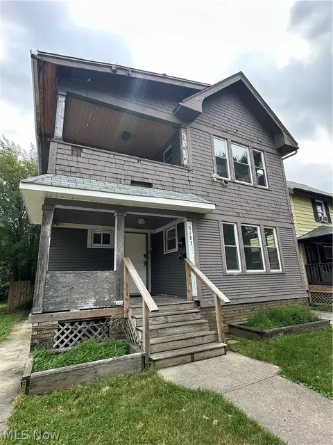 3183 W 116th St, Cleveland, OH 44111