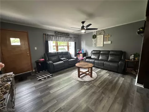 1745 E 3rd St, Salem, OH 44460 photo 3