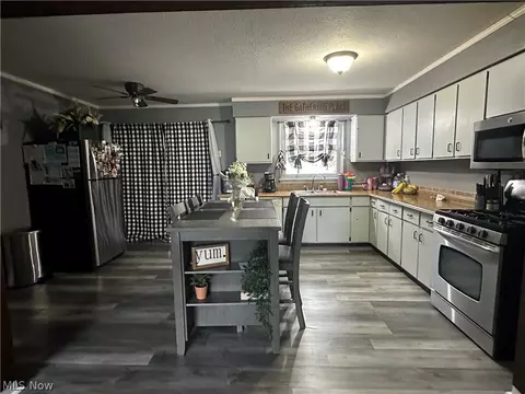 1745 E 3rd St, Salem, OH 44460 photo 4