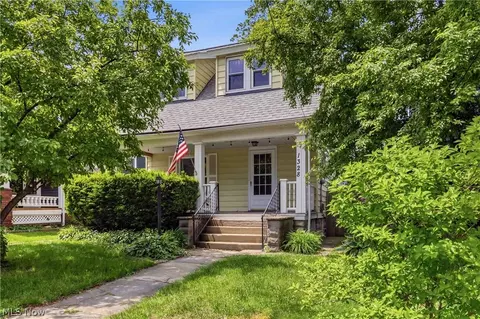 1328 Ethel Ave, Lakewood, OH 44107