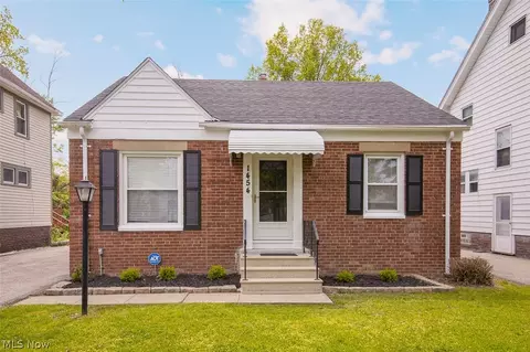 1454 E 196th St, Euclid, OH 44117