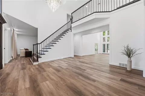 Entry Way - 822 Park Harbour Dr, Boardman, OH 44512 photo 1 of 4