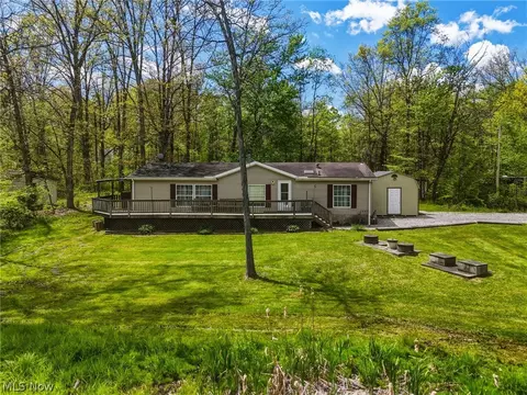 4613 N Lake Rd, West Farmington, OH 44491