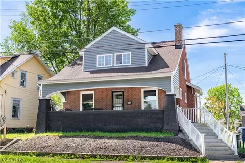 918 15th St NW, Canton, OH 44703