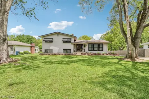 3145 Imrek Dr, Akron, OH 44312