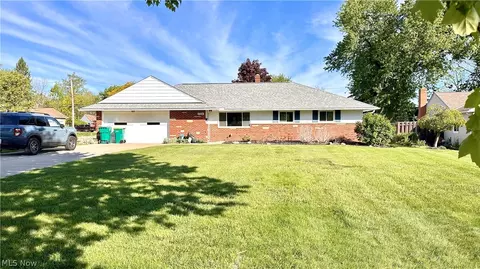 684 Radford Dr, Richmond Heights, OH 44143