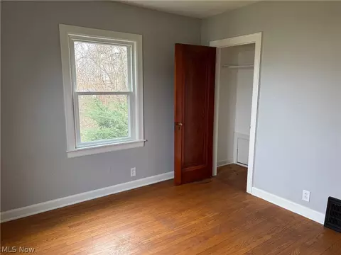 Bedroom - 41345 Griswold Rd, Elyria, OH 44035 photo 2 of 4