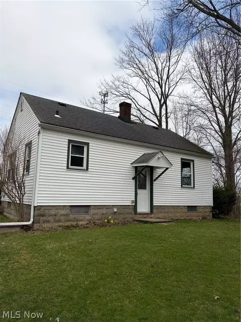 Exterior - 41345 Griswold Rd, Elyria, OH 44035 photo 8 of 8