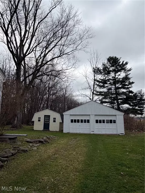 Exterior - 41345 Griswold Rd, Elyria, OH 44035 photo 5 of 8