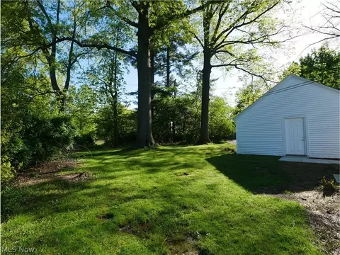 Exterior - 104 Brainard Dr, Boardman, OH 44512 photo 5 of 5