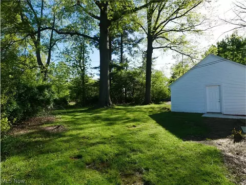 Exterior - 104 Brainard Dr, Boardman, OH 44512 photo 5 of 5