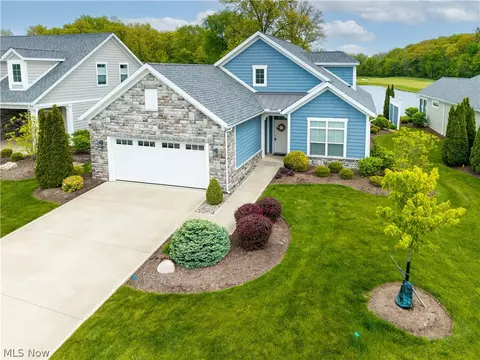 2621 Chateau Dr, Port Clinton, OH 43452