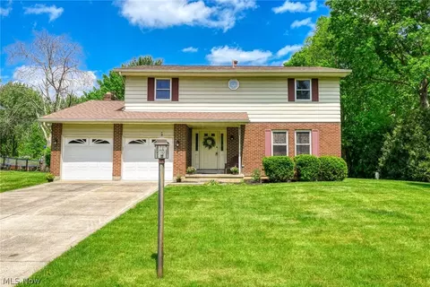 4709 Nottingham Ln, Stow, OH 44224