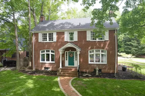 1459 Jefferson Ave, Akron, OH 44313