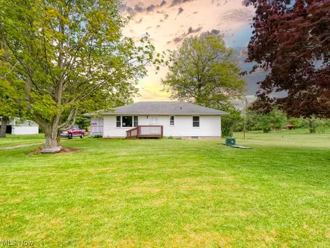 425 W Bath Rd, Cuyahoga Falls, OH 44223
