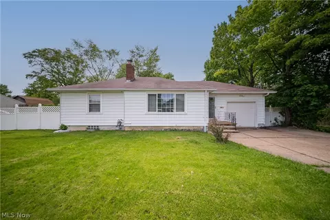 1528 Maryland Ave, Lorain, OH 44052