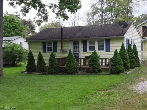 6646 4th Ave, Andover, OH 44003