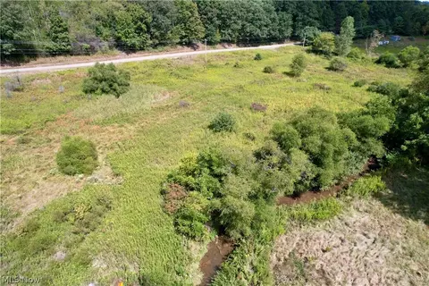 Aster Road, Carrollton, OH 44615