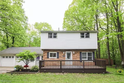 8248 Dawson Dr SE, Warren, OH 44484