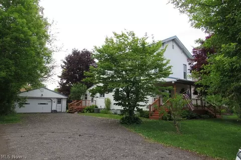 216 S Eagle St, Geneva, OH 44041