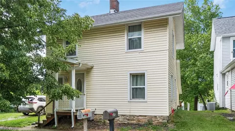 212 W Main St, Somerset, OH 43783