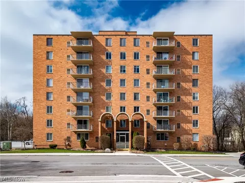 50 S Rocky River Dr #705, Berea, OH 44017