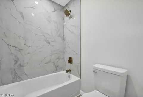 Bath - 5197 Milo, Maple Heights, OH 44137 photo 2 of 4