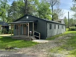 3185 Willowedge Dr, Coventry, OH 44319