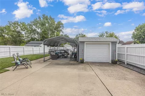 2424 E 30th St, Lorain, OH 44055 photo 13