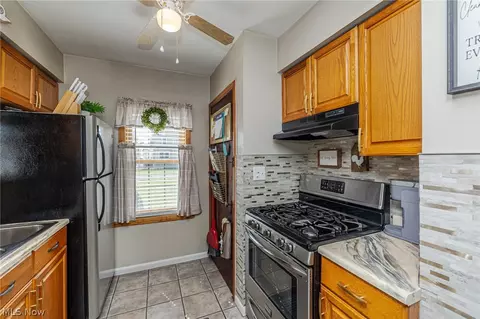 2424 E 30th St, Lorain, OH 44055 photo 19