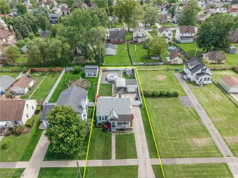 2424 E 30th St, Lorain, OH 44055 photo 15