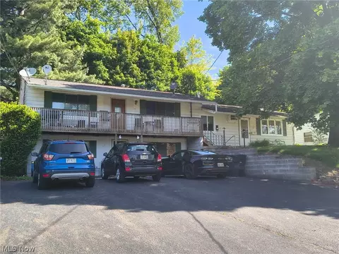 2347-2349 Nicholas Ave, Akron, OH 44305
