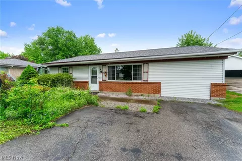 4445 Burkey Rd, Austintown, OH 44515