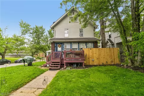 52 E Brookside Ave, Akron, OH 44301