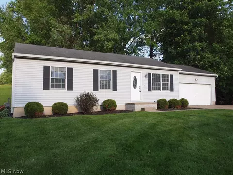 1422 Woodlawn Ave NW, Canton, OH 44708
