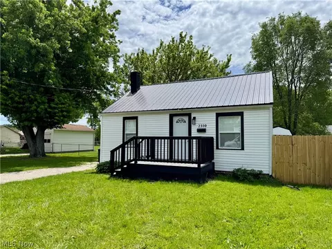 2310 Harmon St NE, Canton, OH 44705