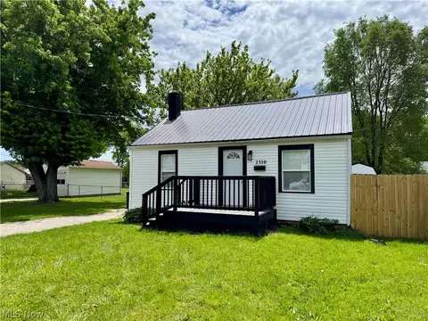 2310 Harmon St NE, Canton, OH 44705