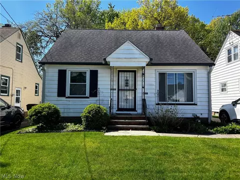 4311 Longwood Ave, Parma, OH 44134