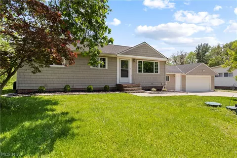 15665 Bennett Rd, North Royalton, OH 44133