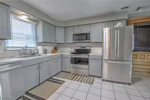 Kitchen - 2829 8th St NW, Canton, OH 44708 photo 2 of 3