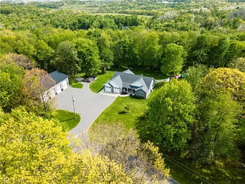 5700 Amber Rd NW, Dundee, OH 44624