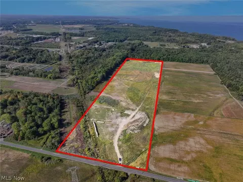 3320 Perry Park Rd, Perry, OH 44081