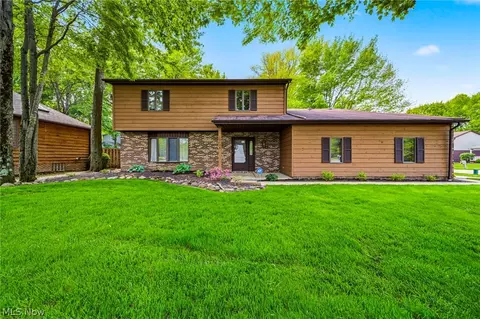 10108 Fair Rd, Strongsville, OH 44149