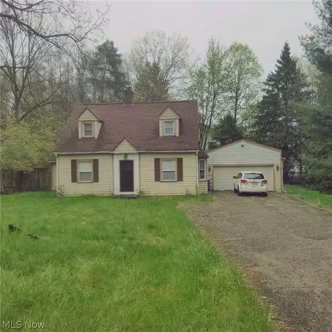 5924 Horning Rd, Kent, OH 44240
