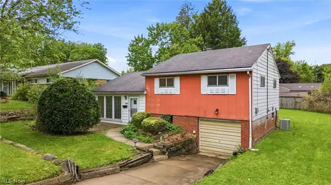 2534 Sierra Dr, Youngstown, OH 44511