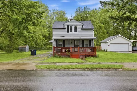 4582 E 173rd St, Cleveland, OH 44128